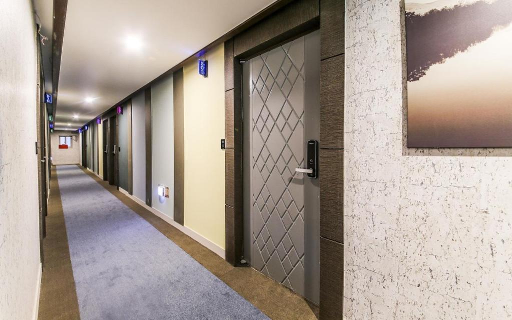 ثووان 71 Street Motel المظهر الخارجي الصورة